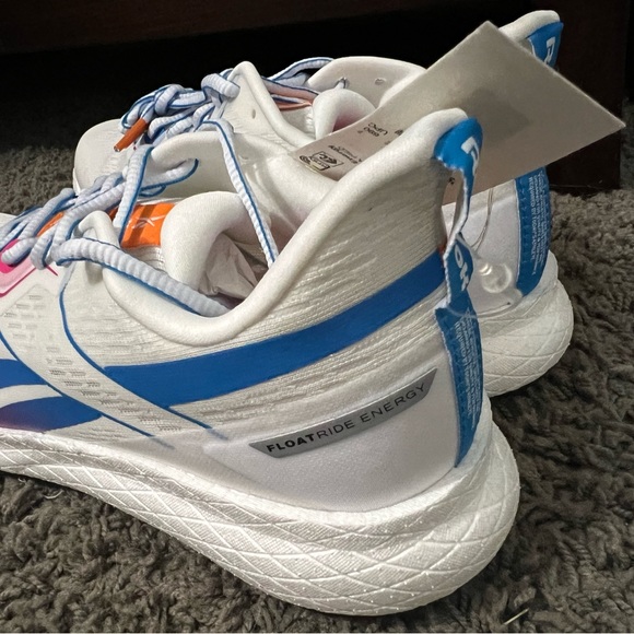 NWOT Reebok forever 2.0 sneakers - Picture 7 of 7